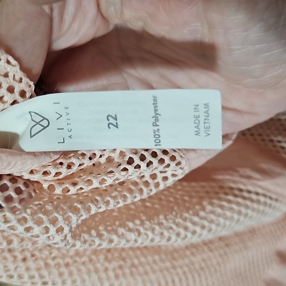 Size 22 livi active netted light pink jacket. - Picture 4 of 4